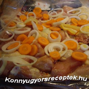 Sárgarépás sült csirke kapornártással